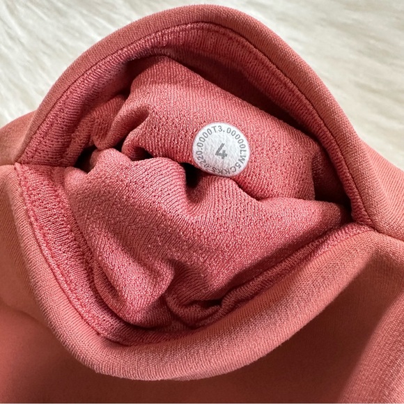 Lululemon Cross Leggings - Picture 11 of 13